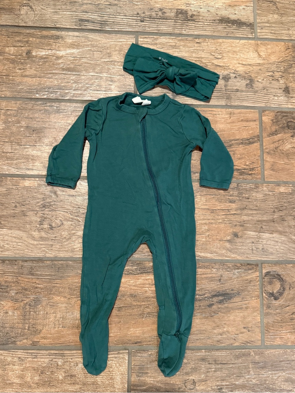 Kyte Baby Zippered Footie With Headband Bundle